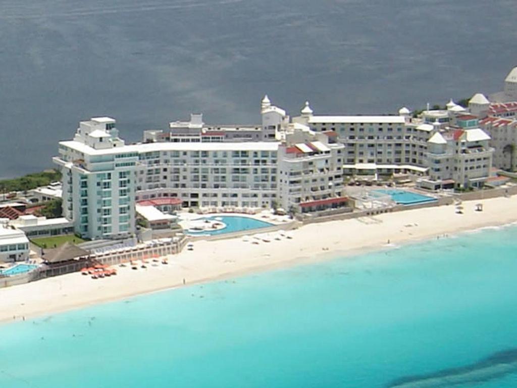 Cancun Plaza Condo Mexico Exterior photo
